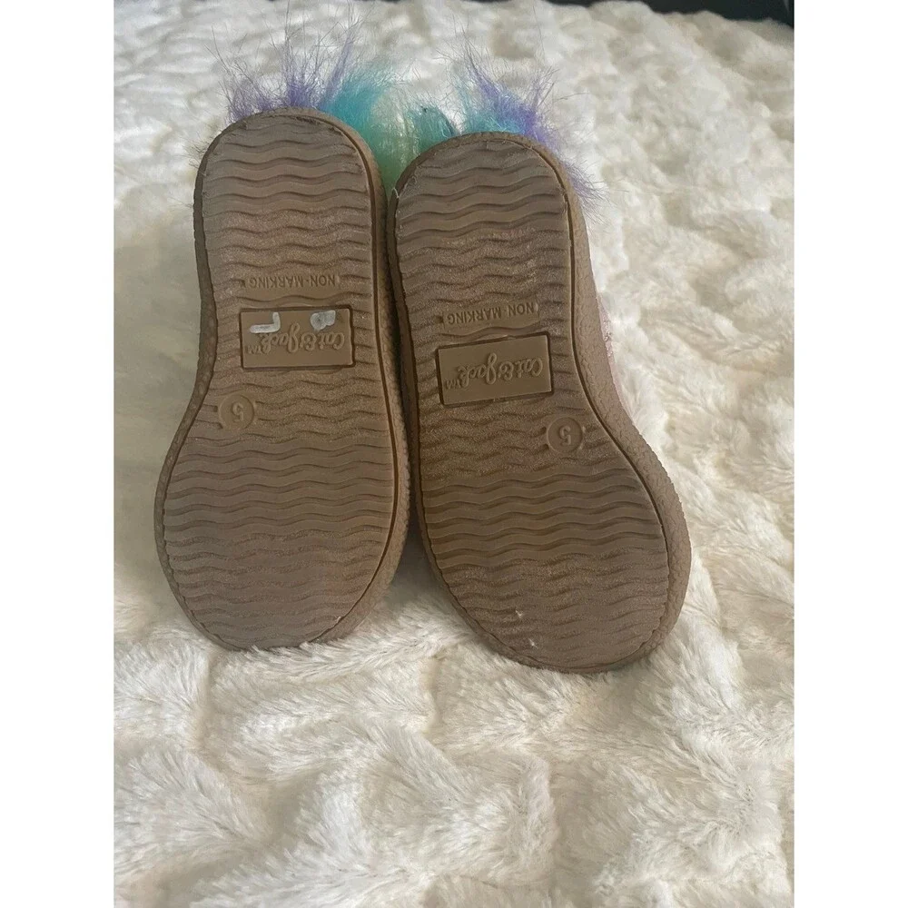 Cat & Jack Unicorn Girl Booties with Rainbow Faux Fur  Size 5